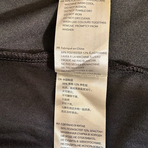 Varley Black Jumpsuit with V-Neck and Relaxed Silhouette - Picture 5 of 6